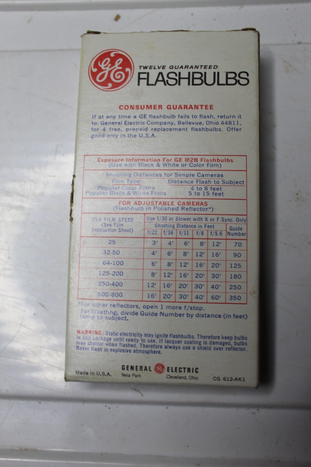 General Electric M2B Rhenium Flashbulbs Original Box w/12 Bulbs NOS