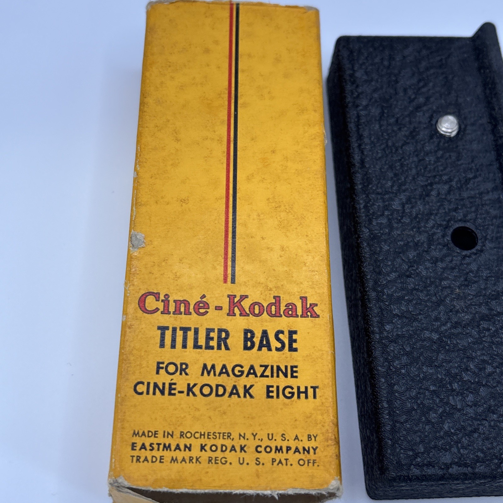 TRIPOD AND TITLER BASE FOR MAGAZINE CINE-KODAK ~ MINT IN ORIGINAL KODAK BOX VTG