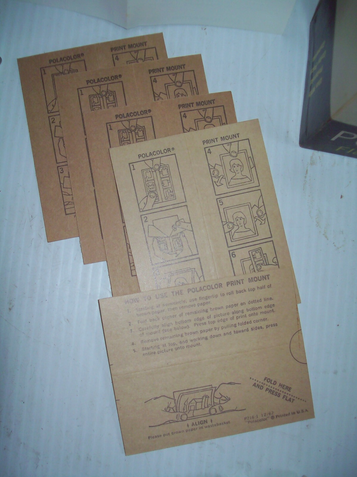 Vintage Polaroid Camera Flashgun # 268 w/Literature, Manual Bulbs & More
