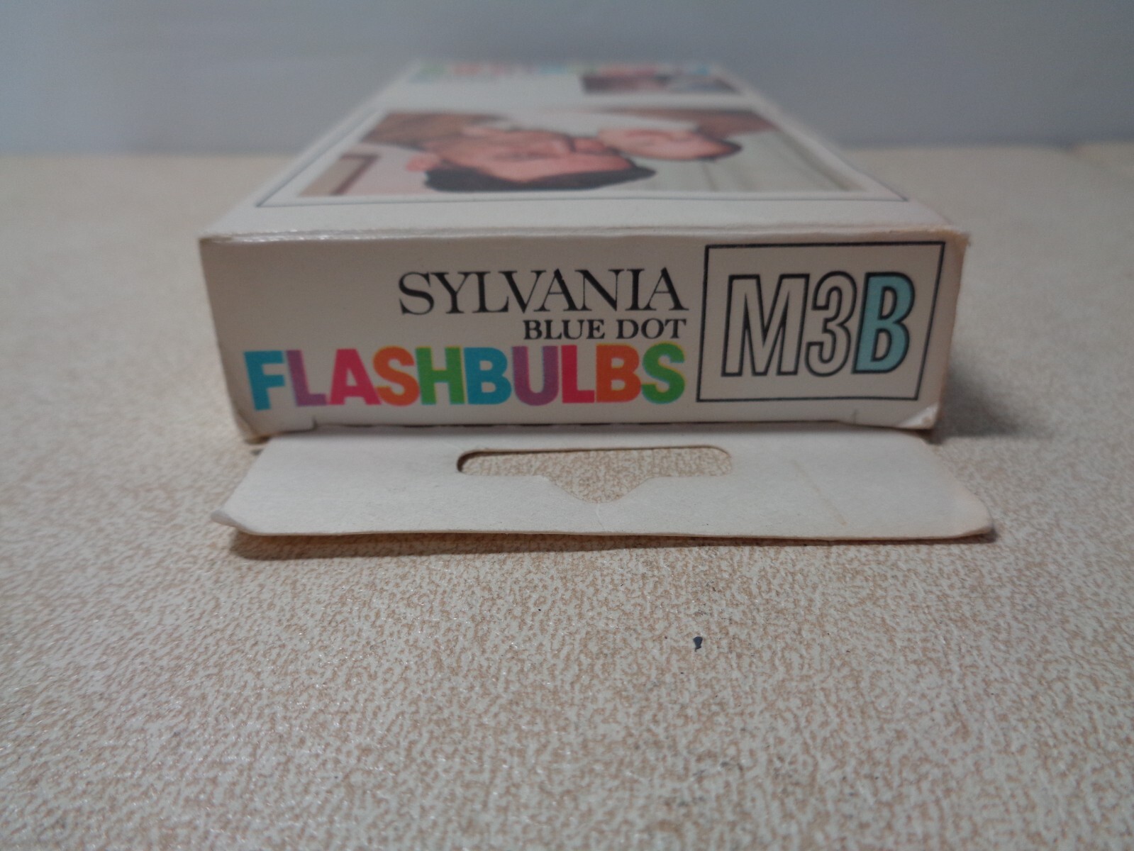Sylvania M3B Blue Dot Flashbulbs 12 Unused FlashBulbs New Old Stock Vintage
