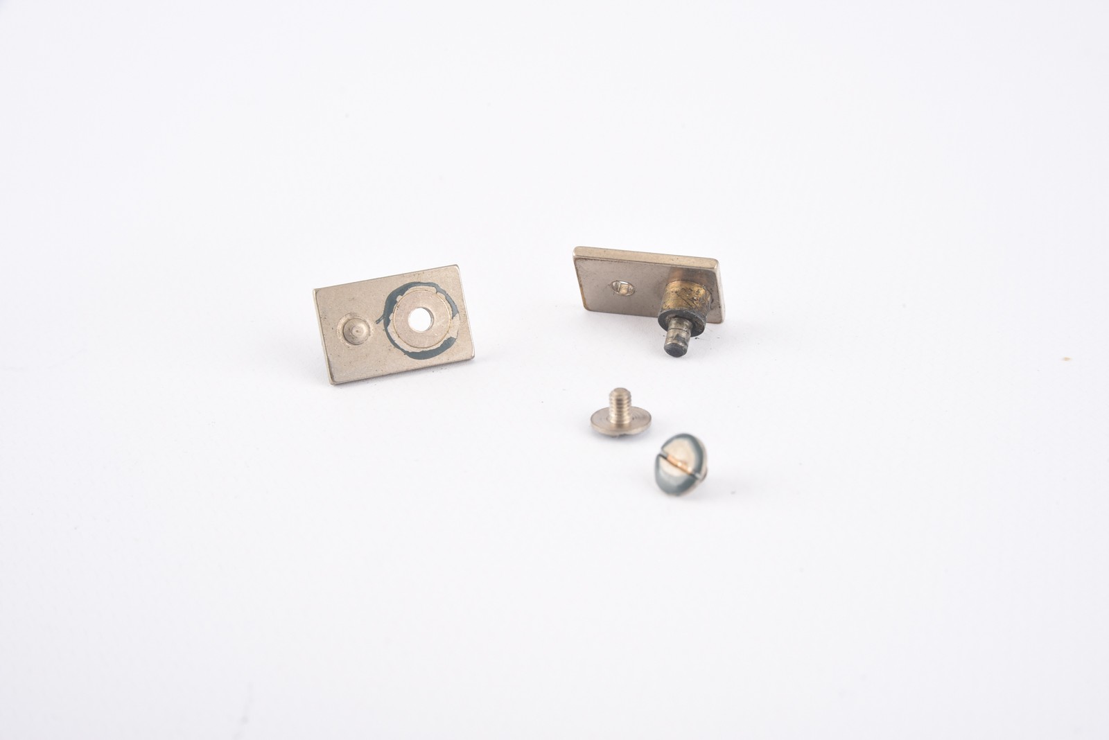 Plaubel Makiflex Automatic Camera Part Upper Curtain Rod Pins Left Side V06