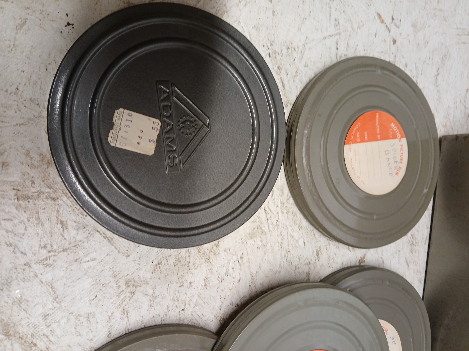 Vintage Metal 8mm Film Chest 12 Slot Storage Box w/ 8 Reels & 1 Home Movie