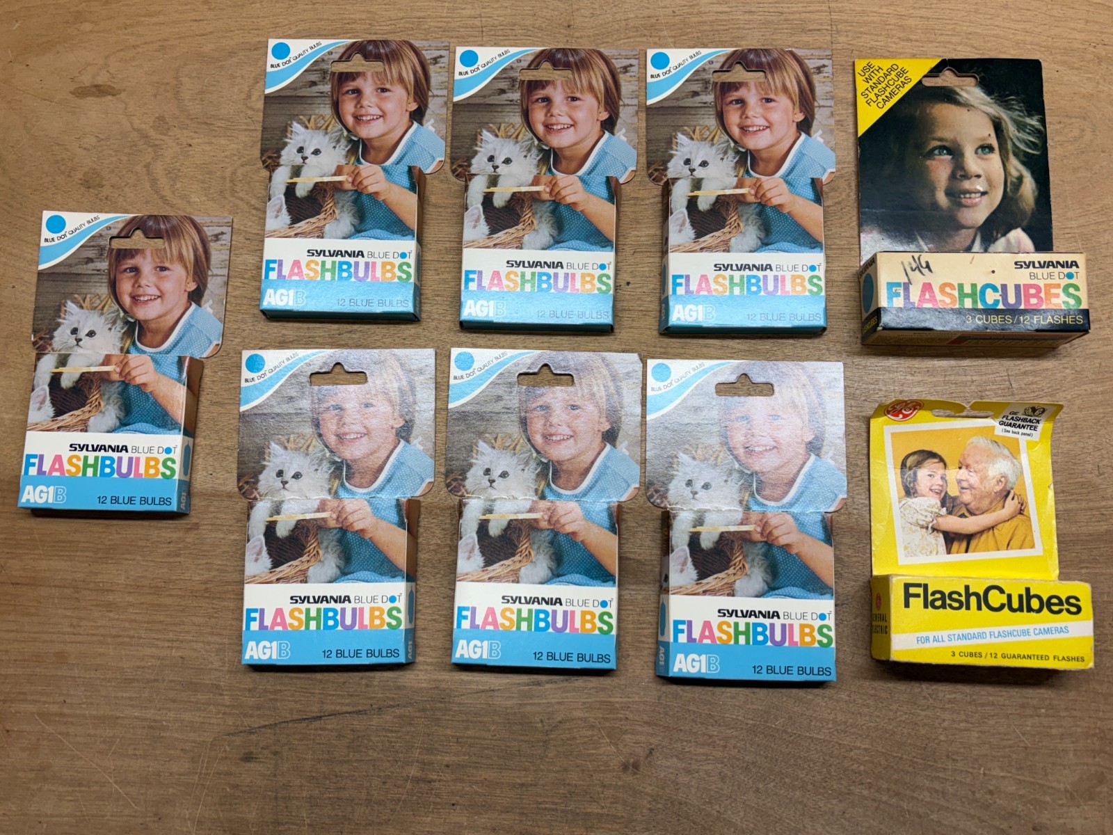Sylvania Flashbulbs Blue Dot AG1B Vintage Lot of 7 Boxes = 84 Bulbs + BONUS