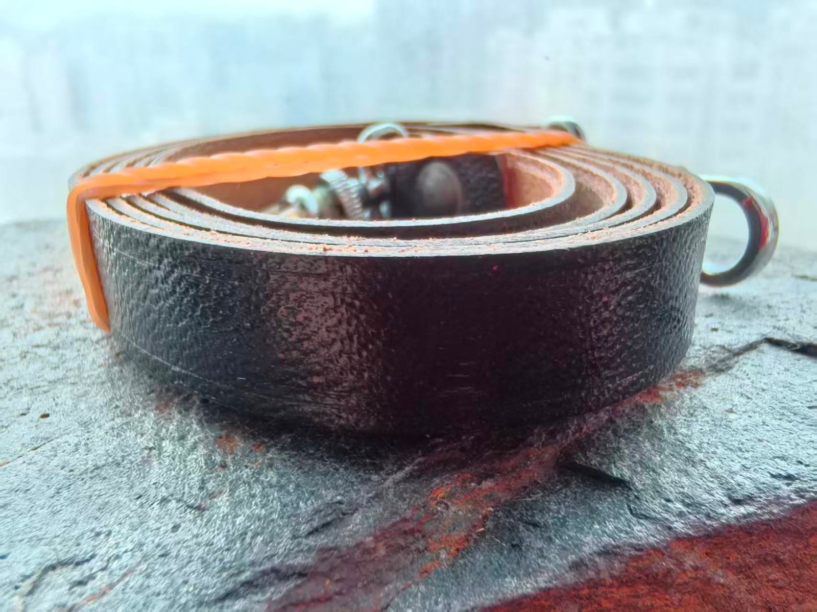 Strap for Leica SM Bodies #1 ……….. Minty