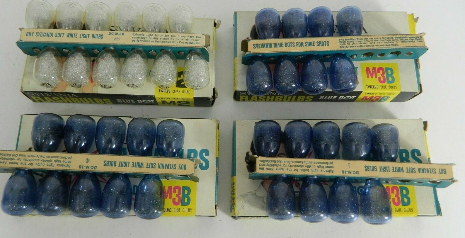 Sylvania Blue Dot Flash Bulbs M2, M3B, Total of 39 Bulbs