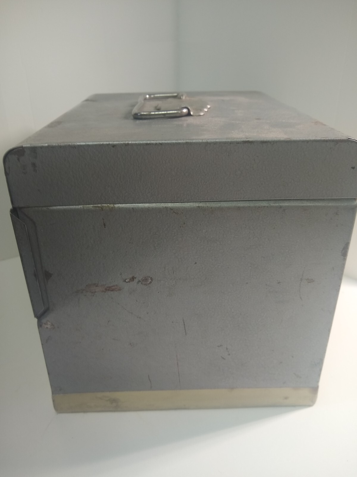 Vintage Logan Deluxe Silver Metal 8mm Film Reel Chest 12 Slots Box Storage