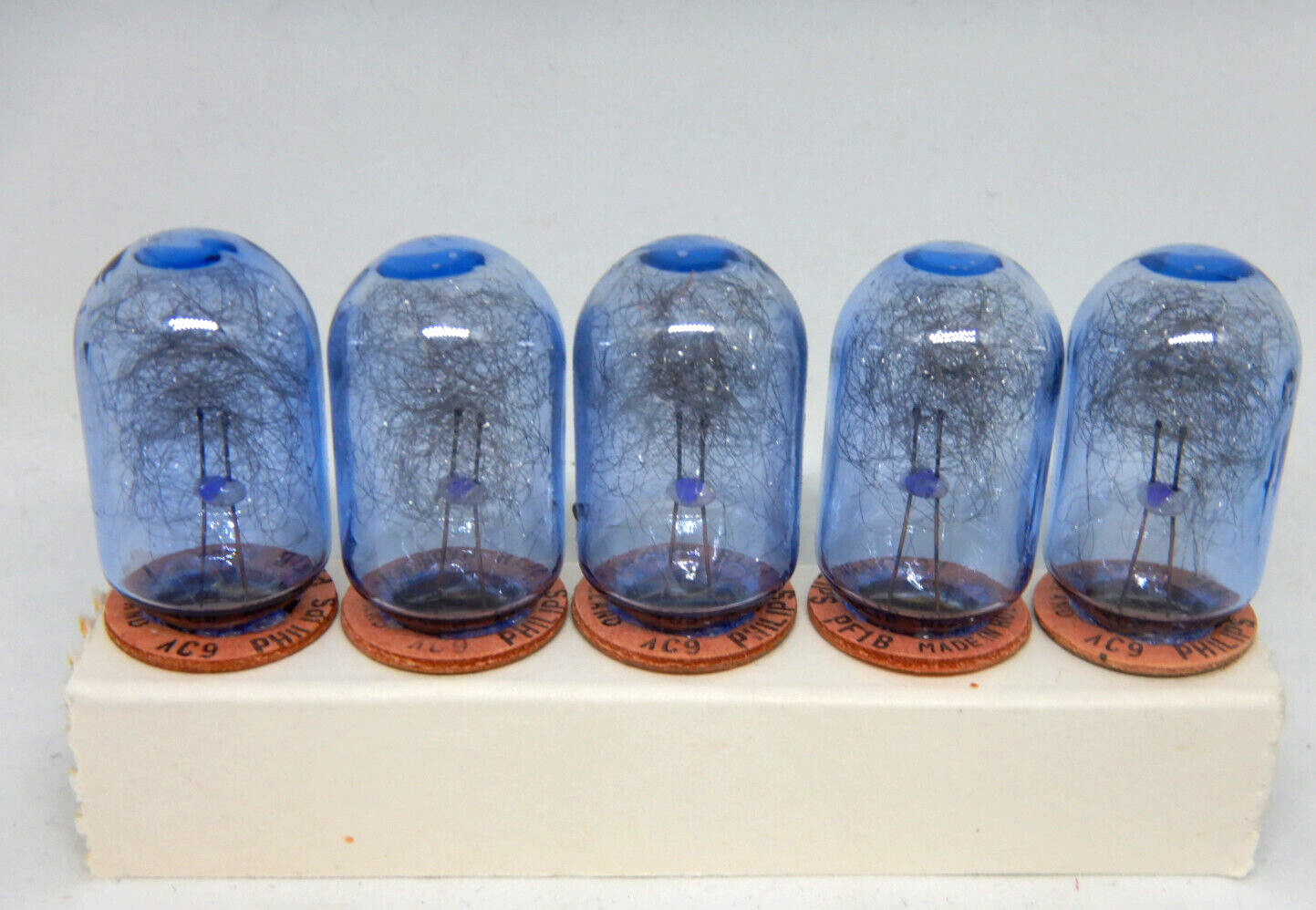 Vintage Philips Photoflux PF1B Light Bulb AC9 Pack Of 5 Camera Flash New Unused