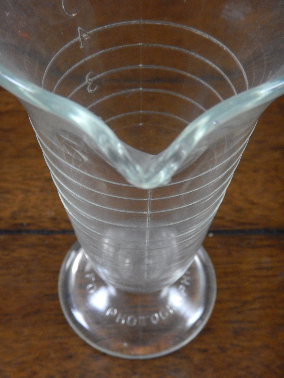 Vintage 4 Ounce Footed Glass Measuring Cup/Beaker – For Photographic Use Only