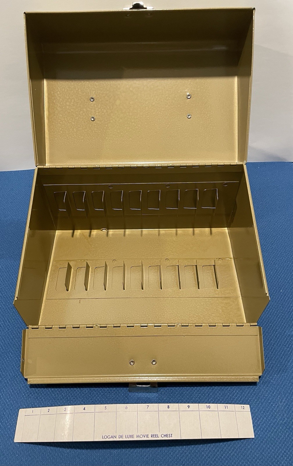 Metal Logan 8mm Movie Reel Chest Storage Case Tan, holds 12 reels New Old Stock