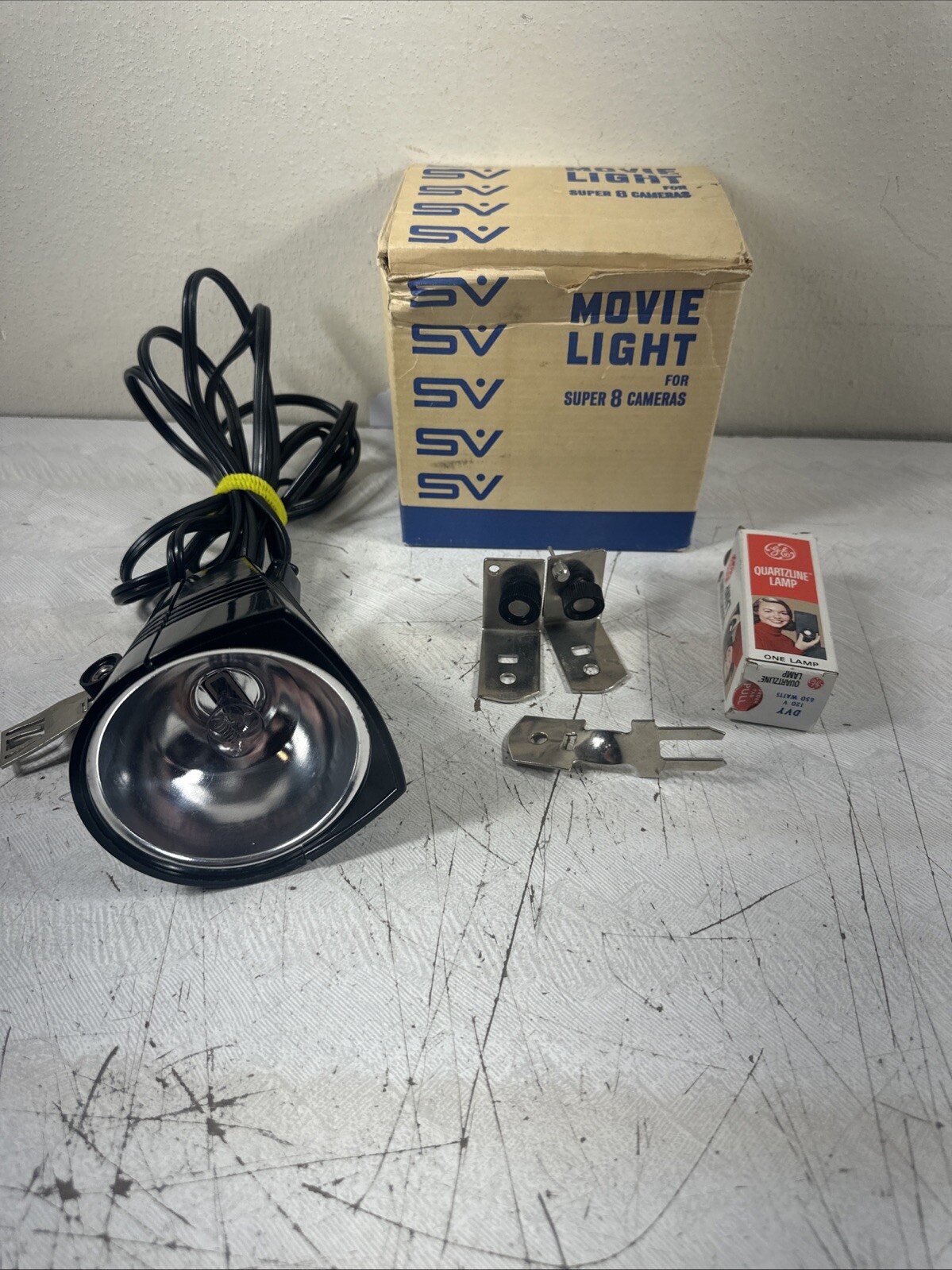 Movie Light for Super 8 Movie Cameras w/ Box SV Smith Victor Model S650 Vintage