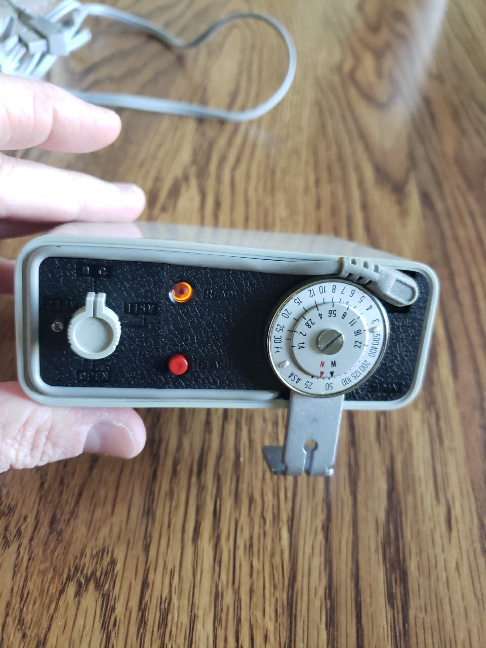 Kmart Focal 40 Solid State Electronic Flash For A.C. Or Battery W/ Cord Booklet