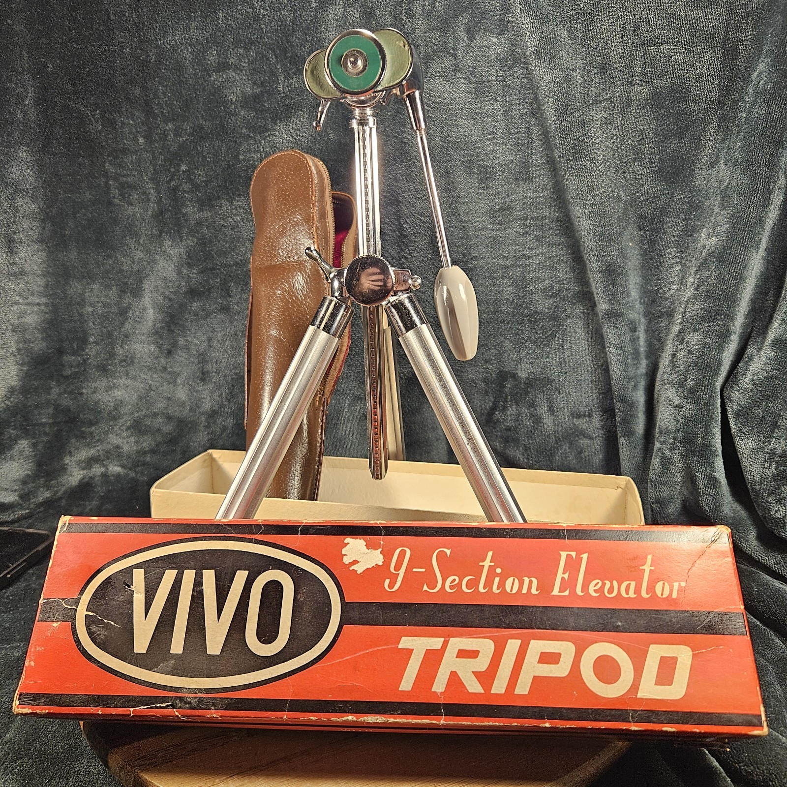 VIVO 9-Section Elevator Chrome Tripod Pan Head & Leather Case Vintage Model DE-