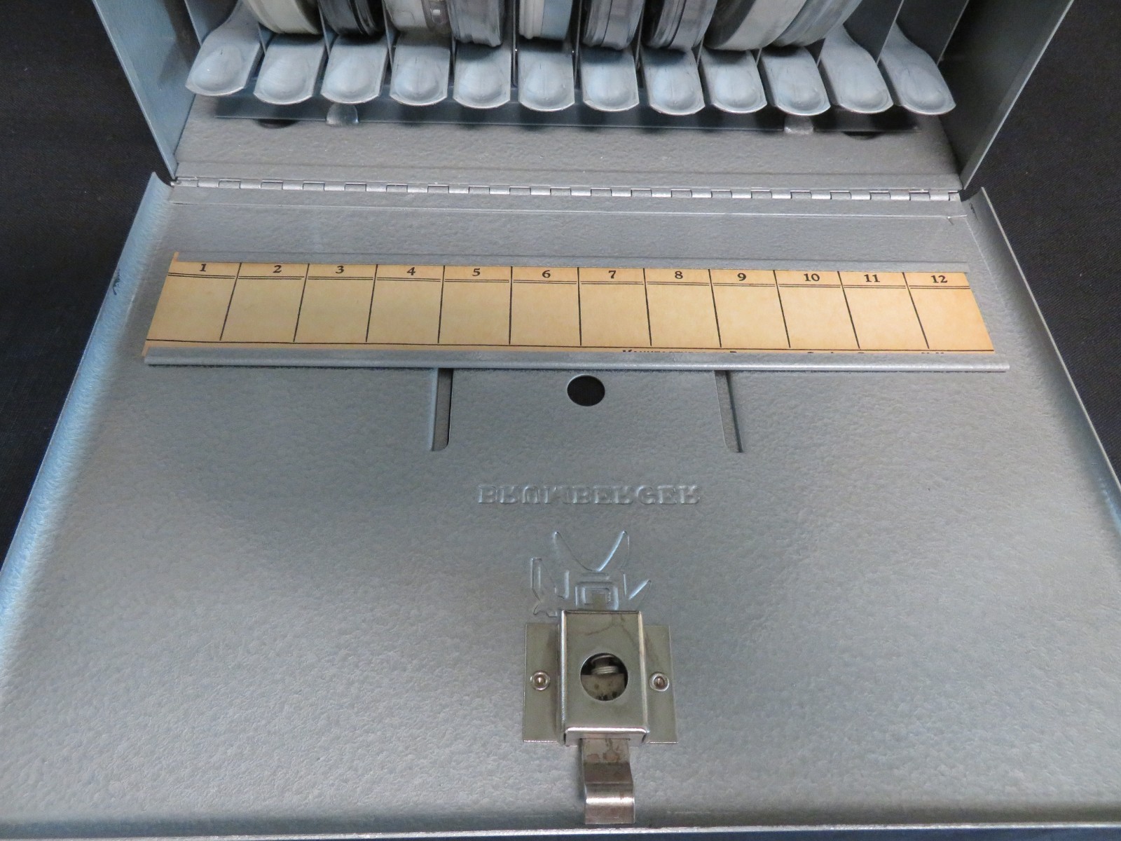 Brumberger 8mm Metal Film Movie Reel Case with Empty Tins & Reels