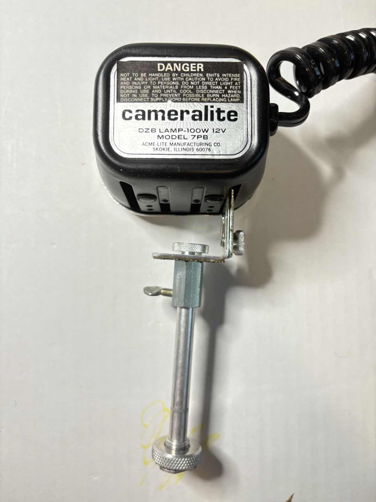 Vintage Cameralite Acme-Lite Movie Camera Light For Super 8 – Extra Bulb
