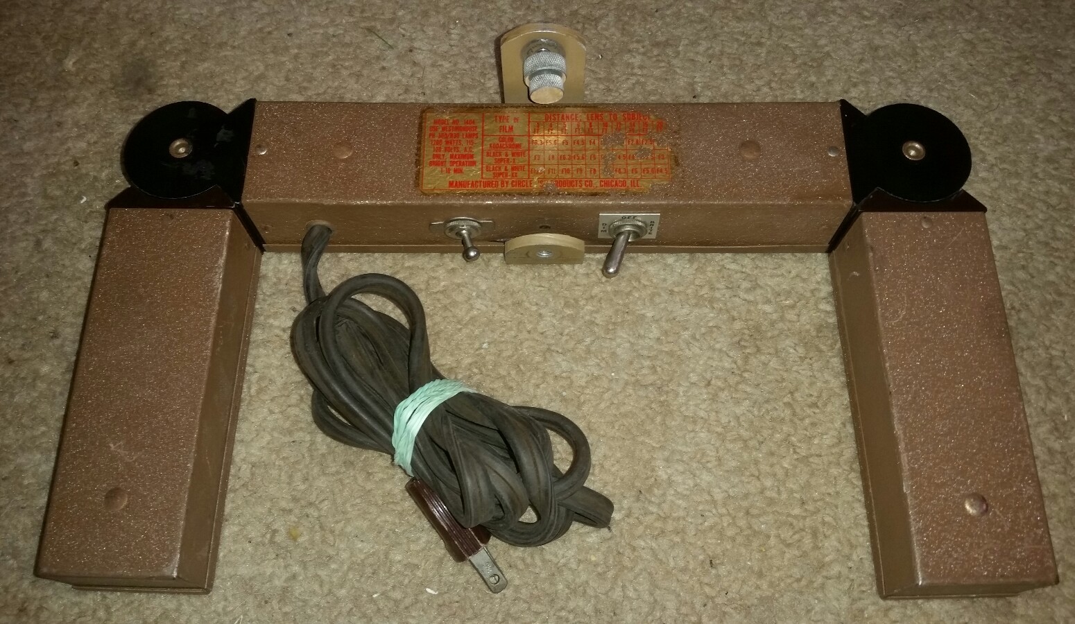 VINTAGE MULTEE-FLOOD ROTO LITE FOR PHOTOGRAPHY photo equipment ANTIQUE made USA