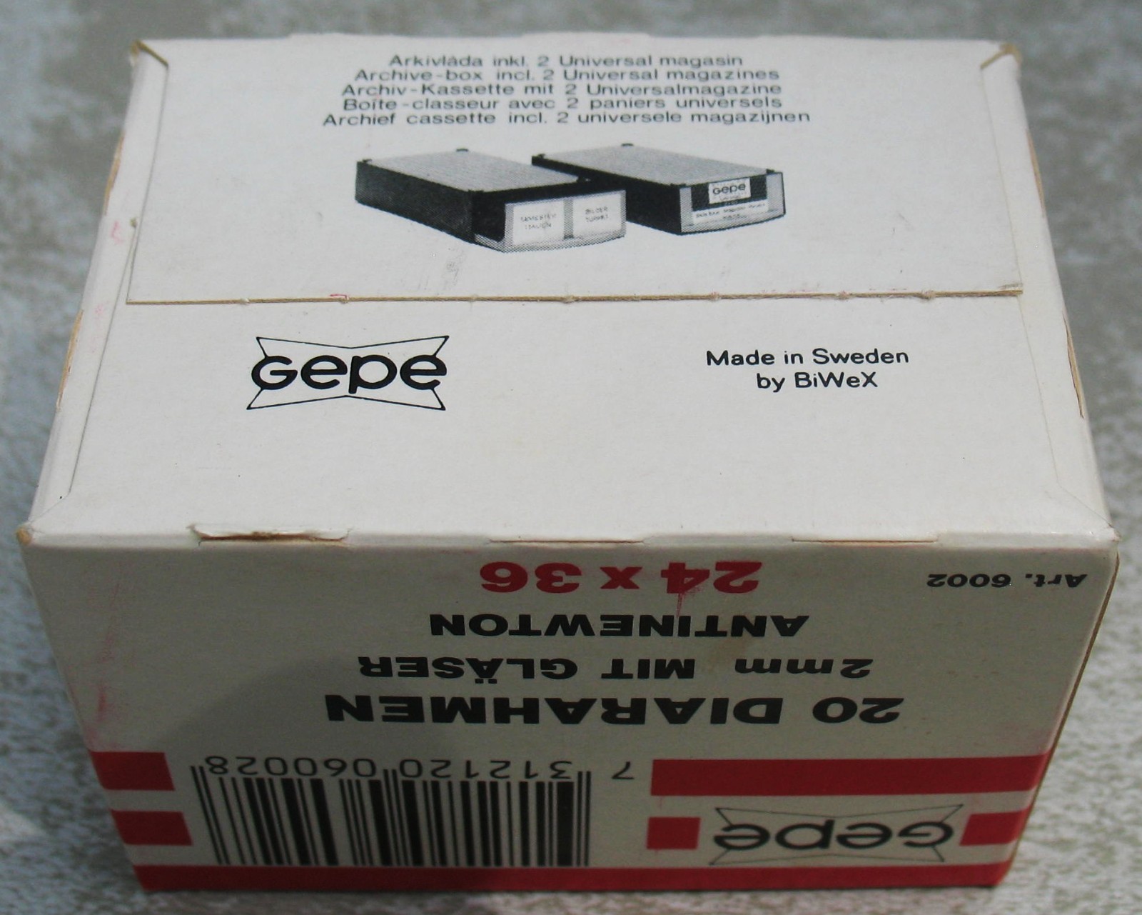 Vtg. NOS IOB Gepe Box of 20 2mm Slide Mounts w Antinewton Glass Made in Sweden