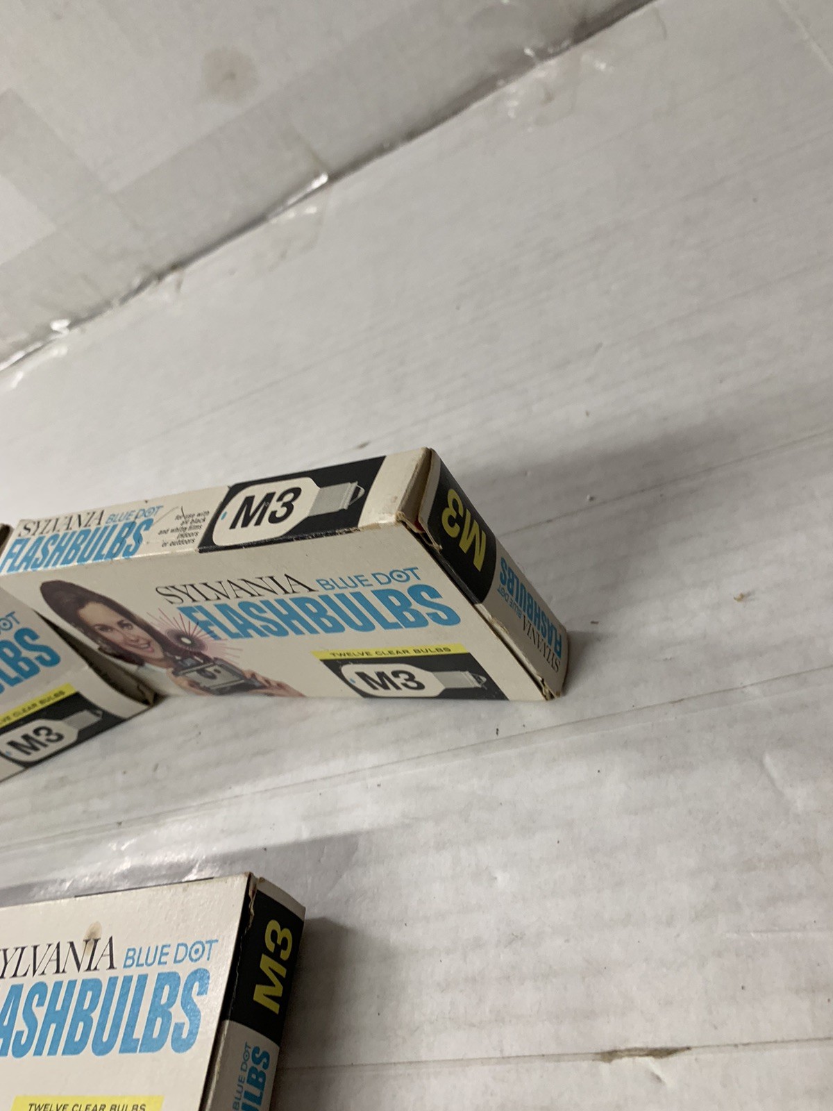 (x3)- Sylvania Vintage M3 Blue Dot 12 Flash Bulbs Camera Bulb NOS Lot Set-READ
