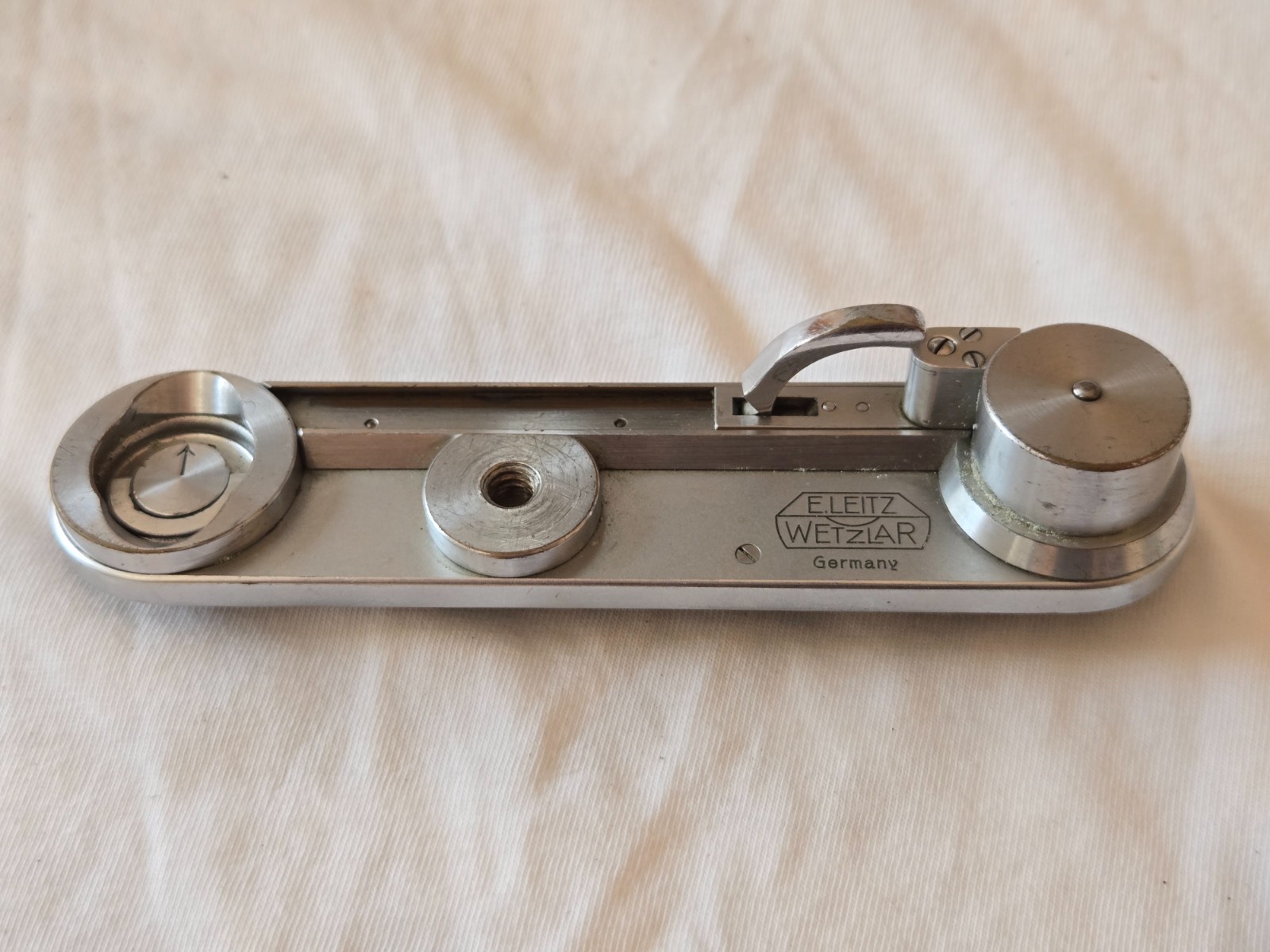 Original Leitz Leicavit Rapid Winder (SCNOO) Chrome for Leica IIIa, IIIb