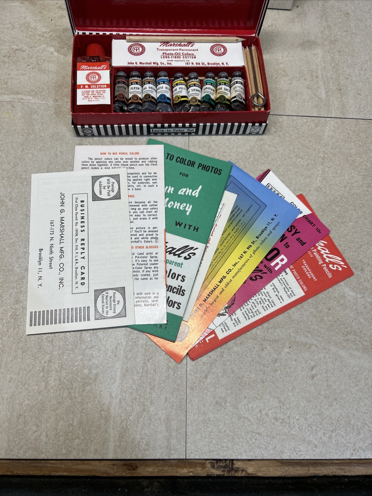 Vintage Marshall’s Photo Oil Colors Art Kit Hobby Prop – See Photos USA