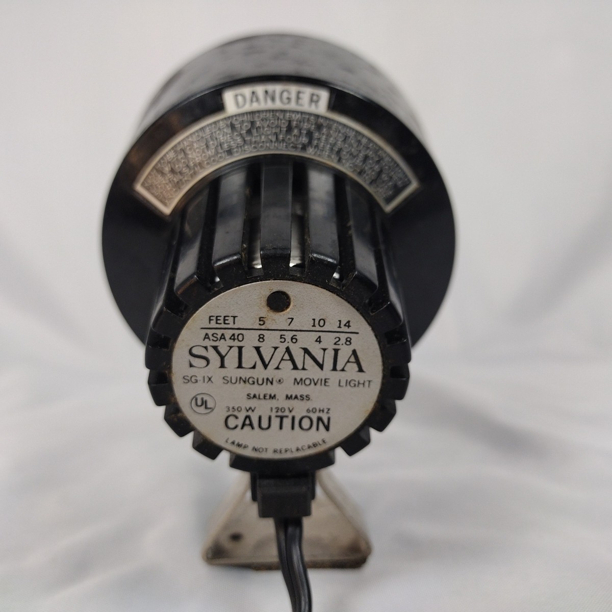 Vintage Sylvania Super 8 SunGun Sg-IX Movie Light 350 Watts Tested And Works