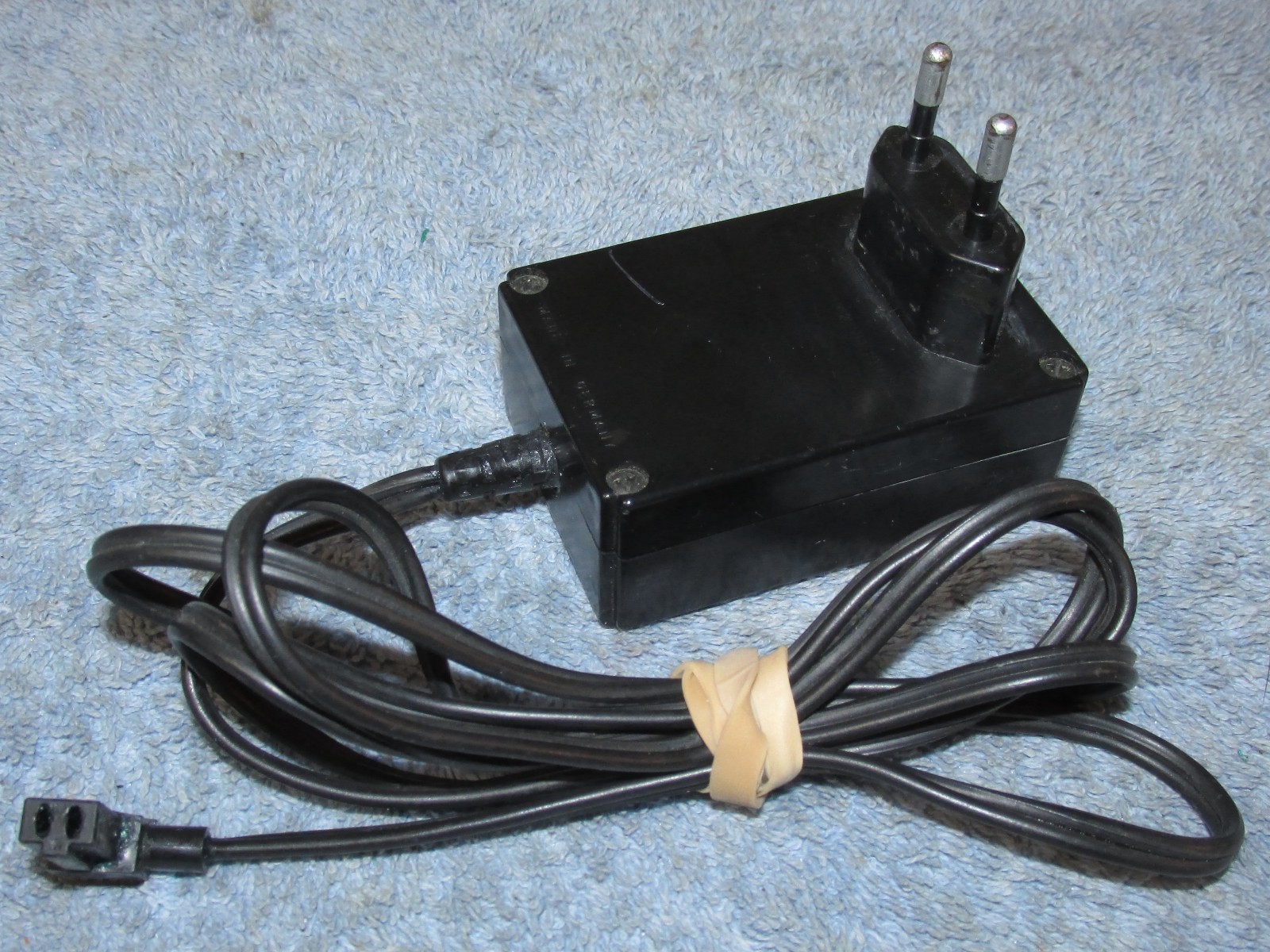 Vtg MECABLITZ Metz 402.12i Banana/EU Plug Battery Charger/Power Supply J617
