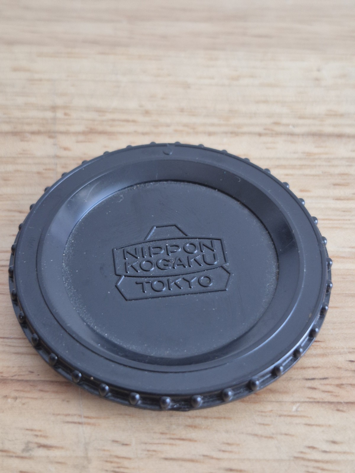 VTG NIPPON KOGAKU NIKON F BAYONET MOUNT ORIGINAL CAMERA BODY CAP 95-2 DAMAGE