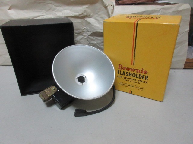 VINTAGE KODAK BROWNIE REFLEX SYNCHRO MODEL CAMERA FLASH WITH BOX