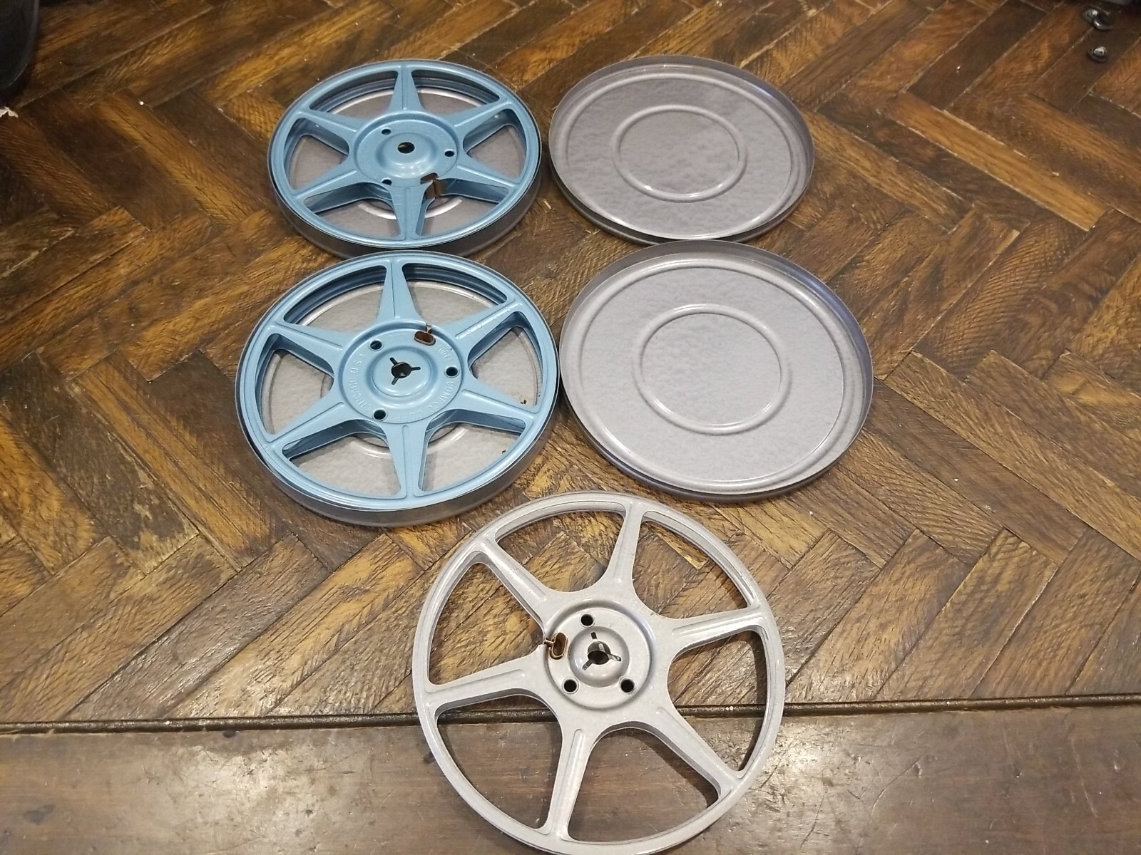 3 Vintage 8mm Film Metal Reel Camera Compco Cases & Reels Dual 8
