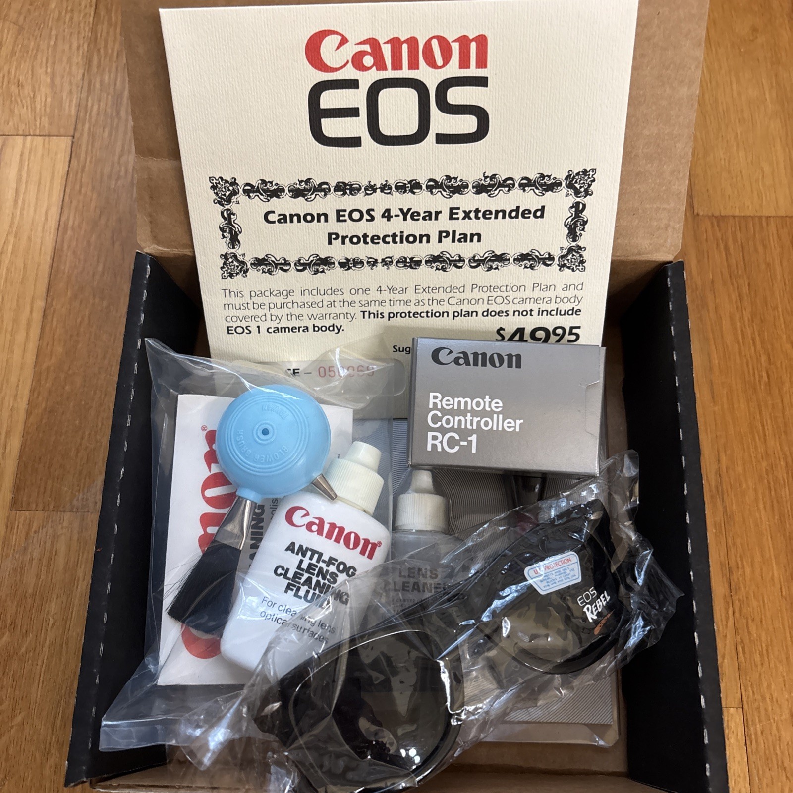 Vintage CANON EOS Rebel Accessories RC-1 Remote Sunglasses Lens Cleaning Kits