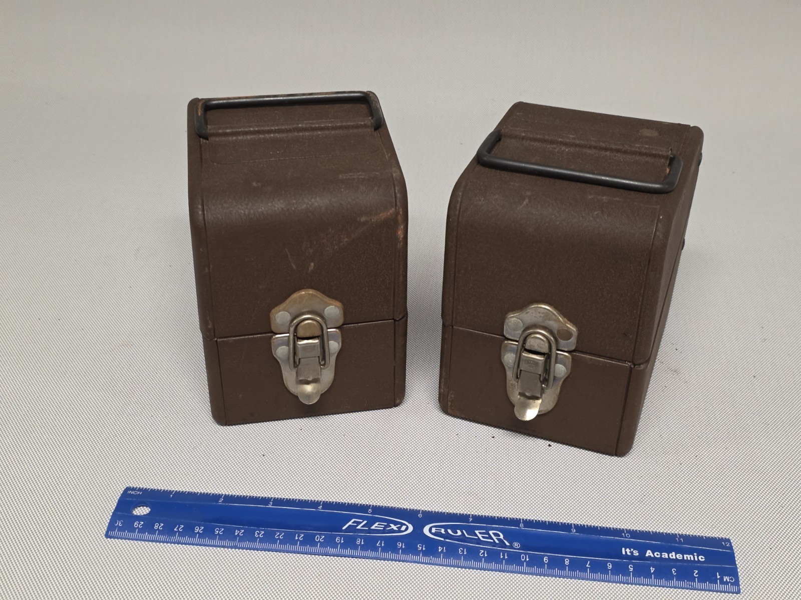 (2) VTG Simonsen Metal Products Reel Storage Film Cases 8mm Brown W/Contents (7)