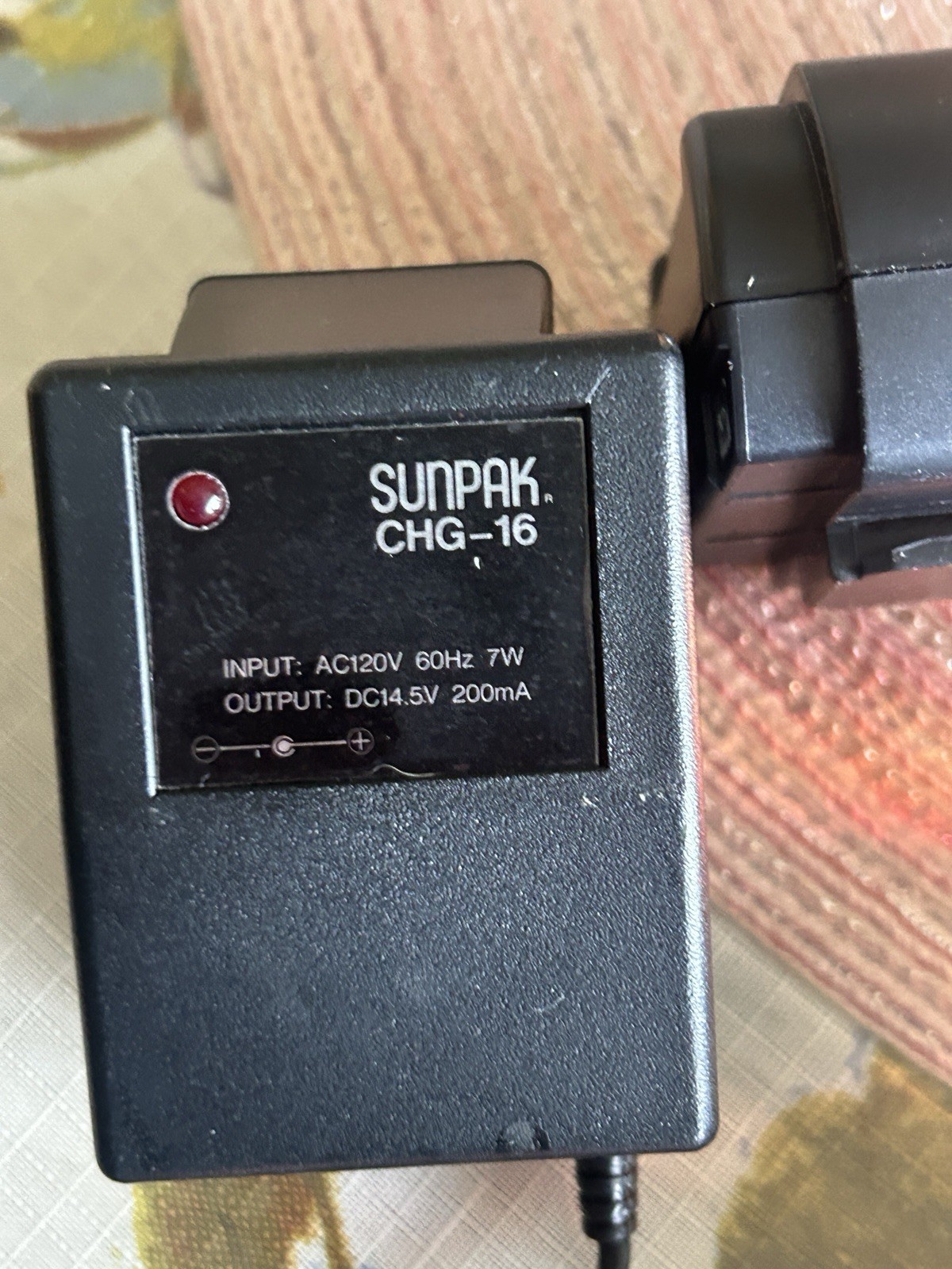 Vintage Sunpak Auto CV-300 Auto Video Camera Light 2 CL-5 Batteries A/C Charger