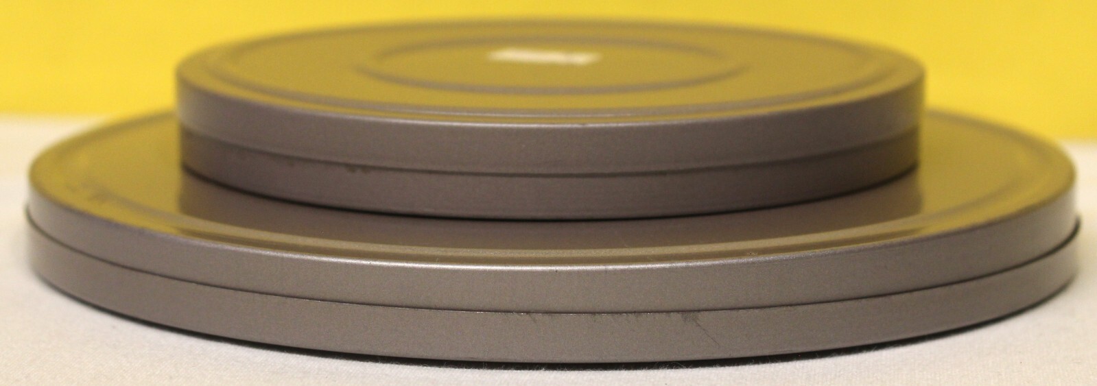 Mixed Lot 2 Empty Reels 1 Plastic 7″, 1 Metal 5″ in Metal Storage Cases Scherer