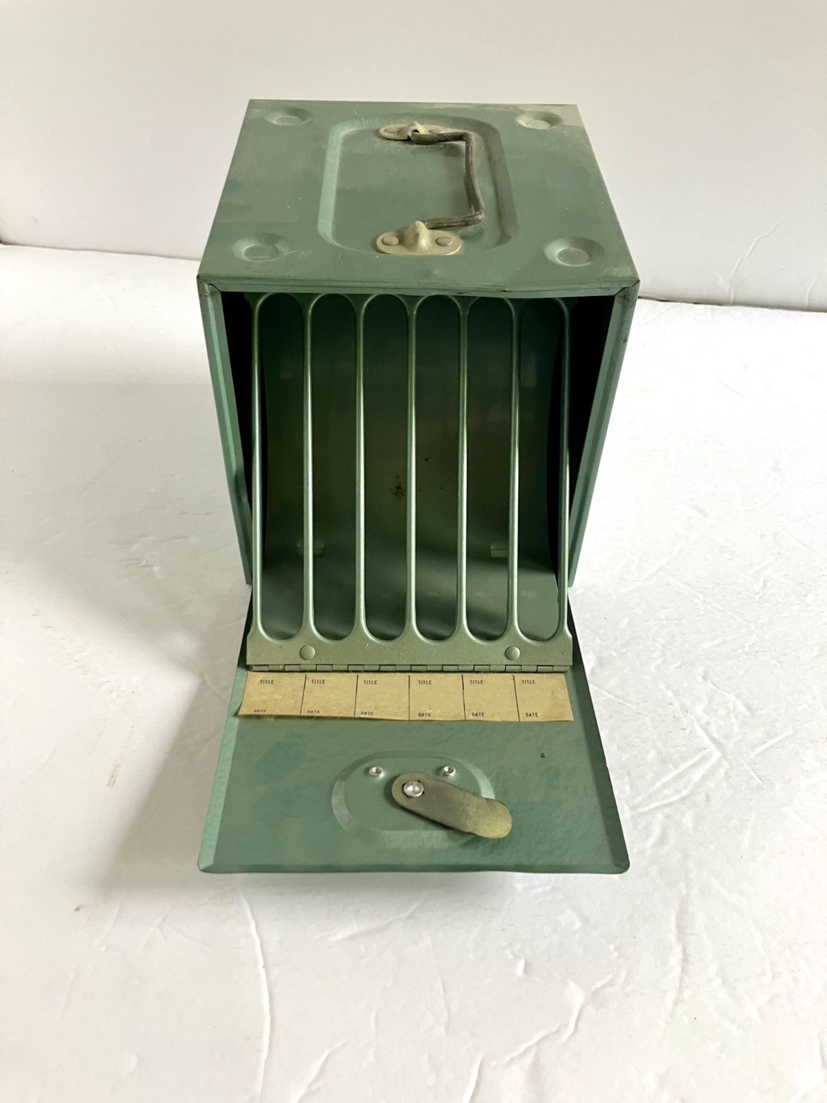 Vintage GB Reel Safe 8mm film reel storage metal case carrier made in USA green