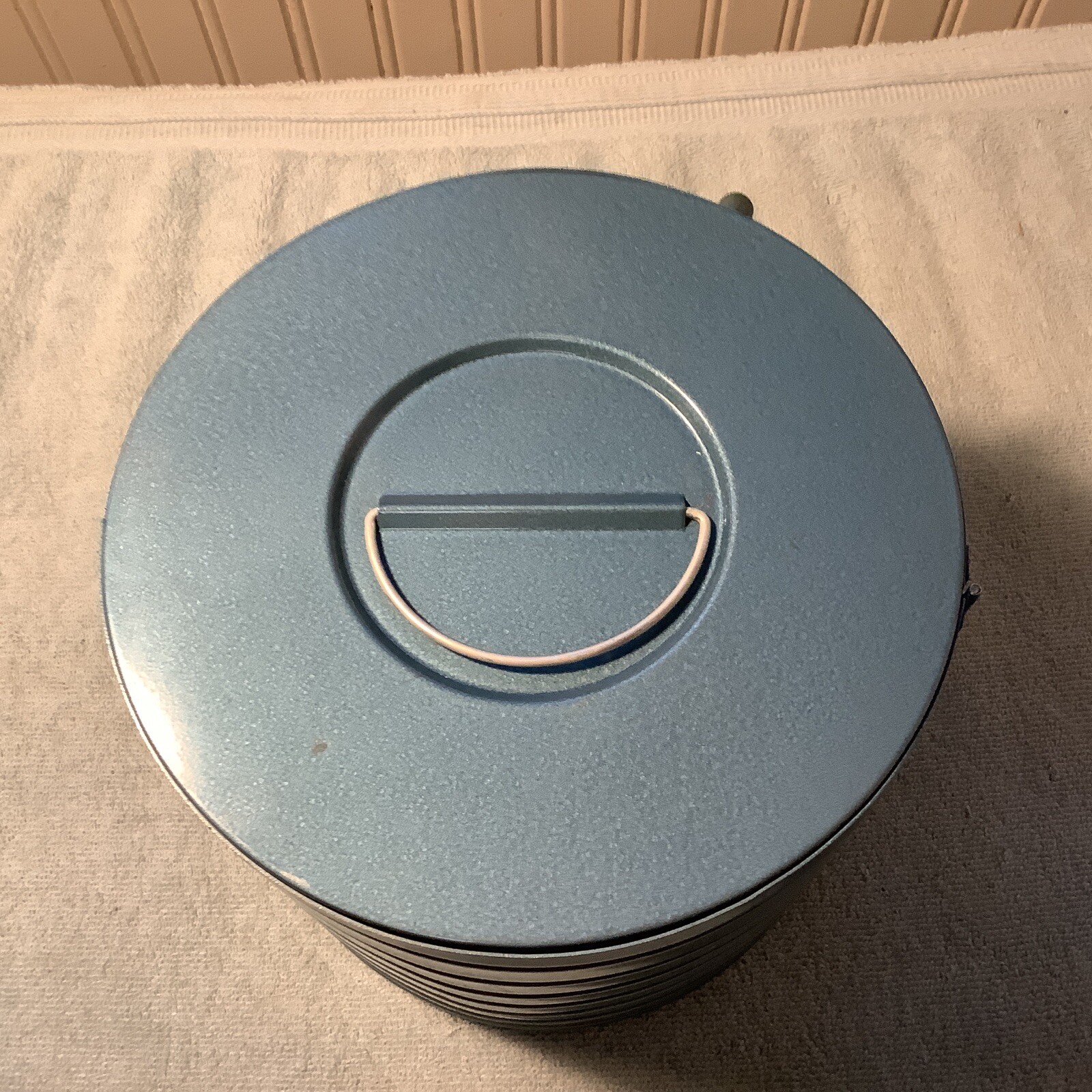 Vintage Light Blue Metal Compco Corp 8mmFilm Reel Bank Chicago USA With Box