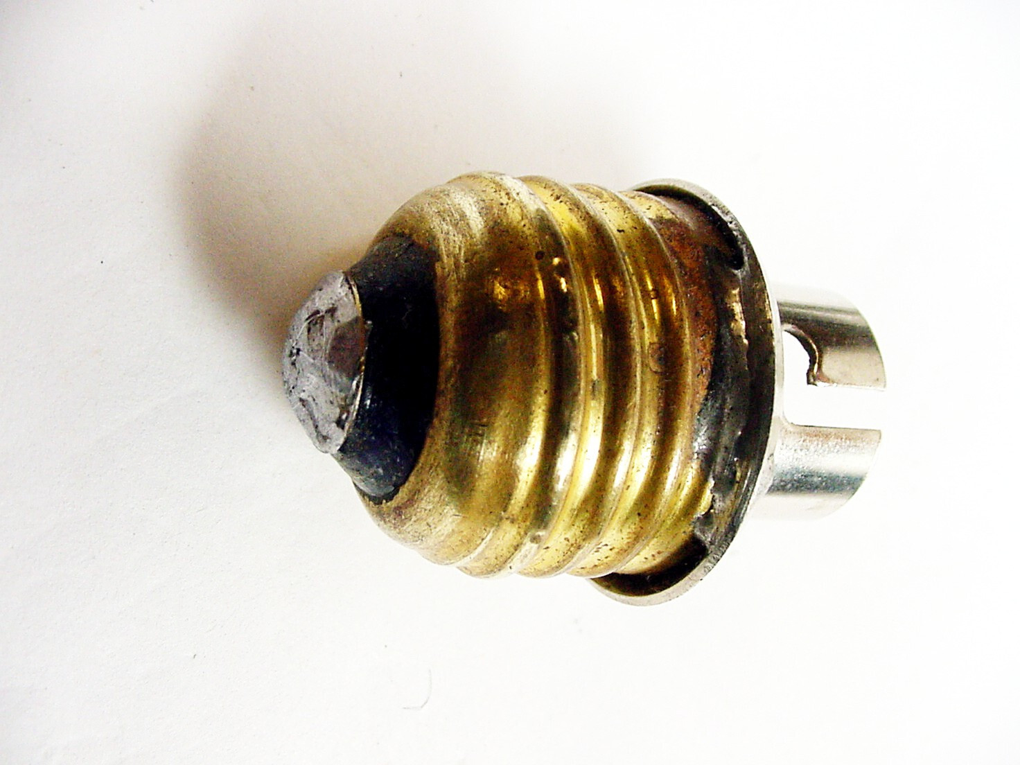Graflex Graphic Flashbulb Adapter | Screw base to 5 or 25 bulbs | $35 | #3 |