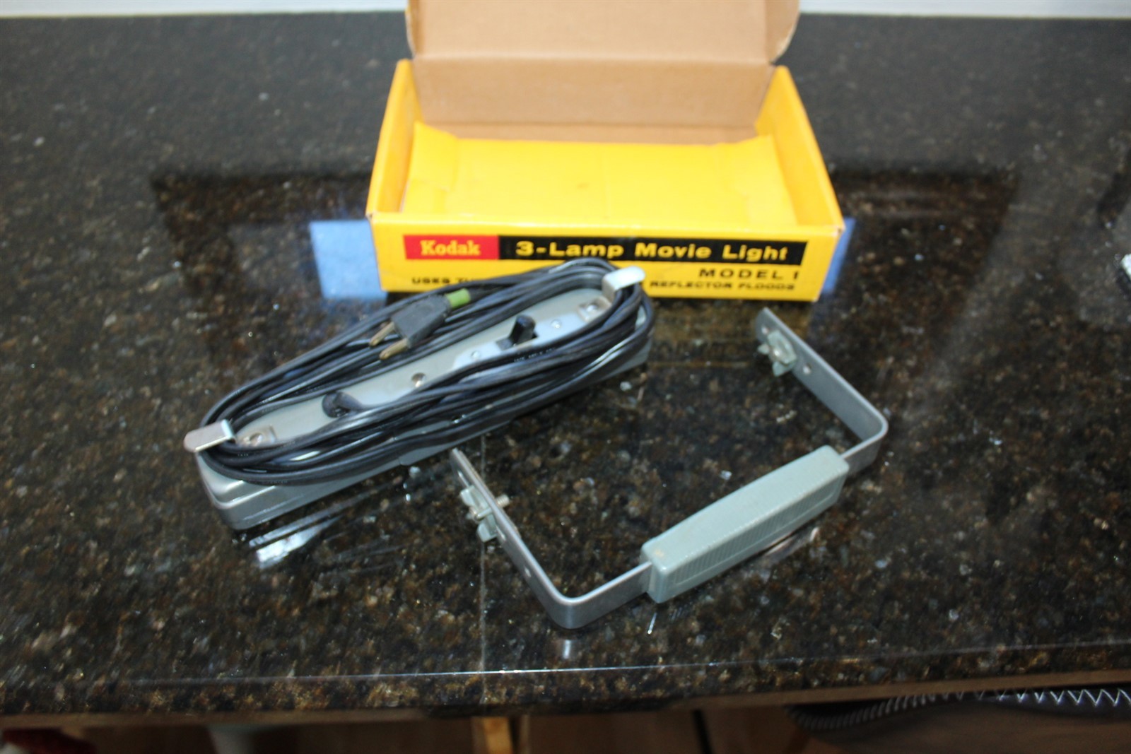Vintage Kodak 3 Lamp Movie Light Model 1 In Original Box Working