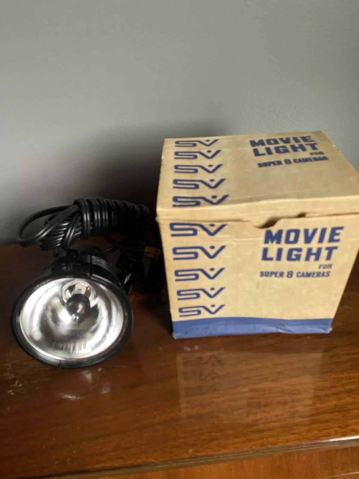 Smith-Victor – S650 – Movie Light for Super 8 Cameras – w/ Box + Instructions