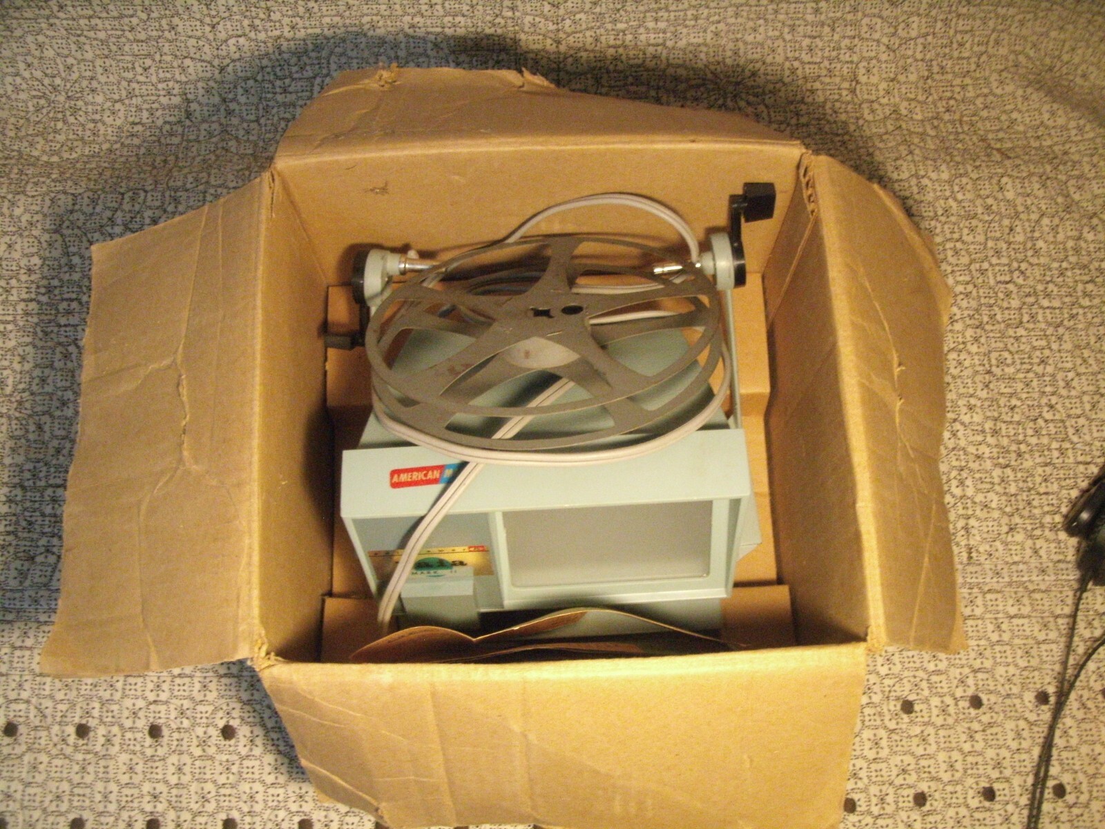Baia Ediviewer Mark II-In original box, includes all seen in photos-bulb works!
