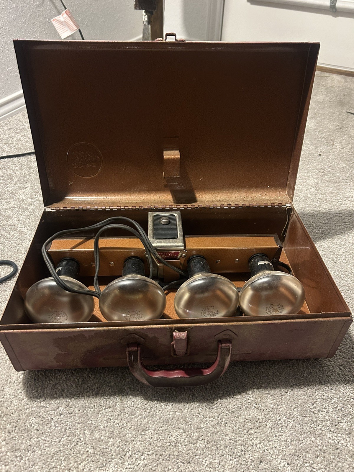 Vintage Acme Lite Mov-E-Lite Model R4 Movie Light 4 Bulb Lighting Bar w/ Case