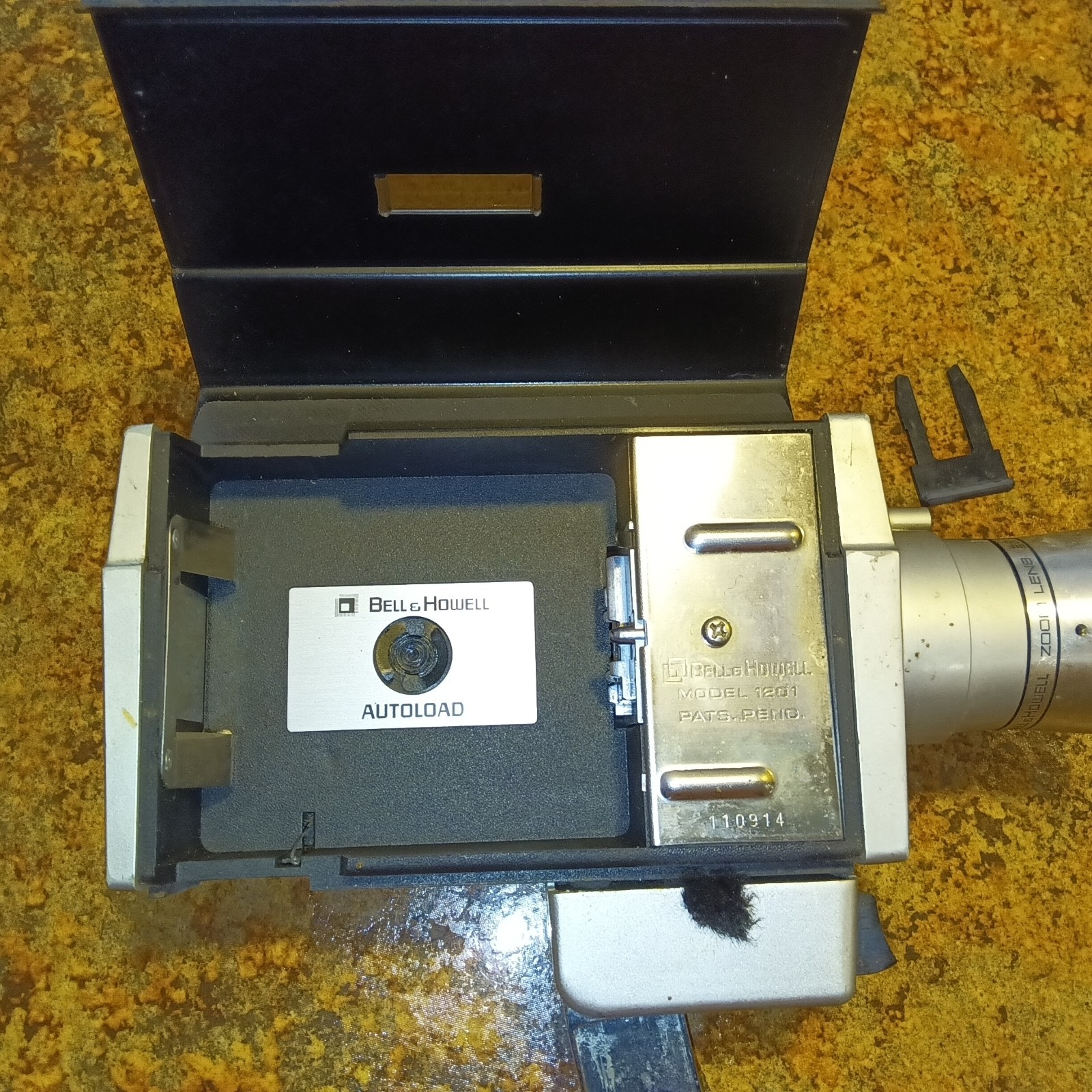 (3) Camara Lot For Parts, Bell &Howell, Kodak And Olympus!
