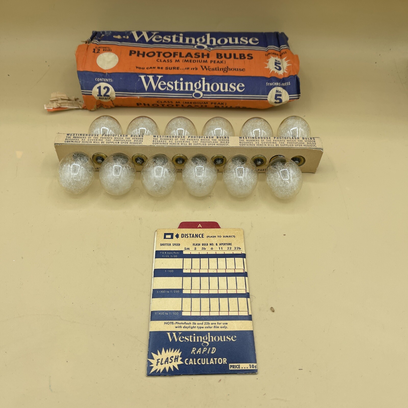 12 Pack Westinghouse Photoflash Bulbs No. 5 Class M Photo Camera Vintage W/ Calc