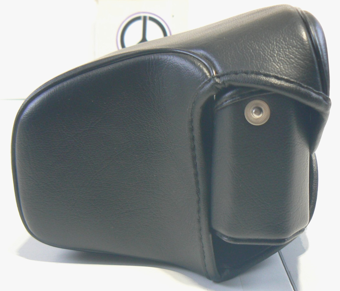 Nikon 35mm Camera Black Snap Case with Black Felt Interior – Made in Japan