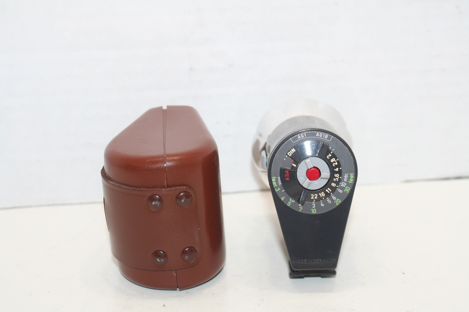 VINTAGE Collectible TULLY AGFA Folding Reflector Fan Flash w/ Original Case *