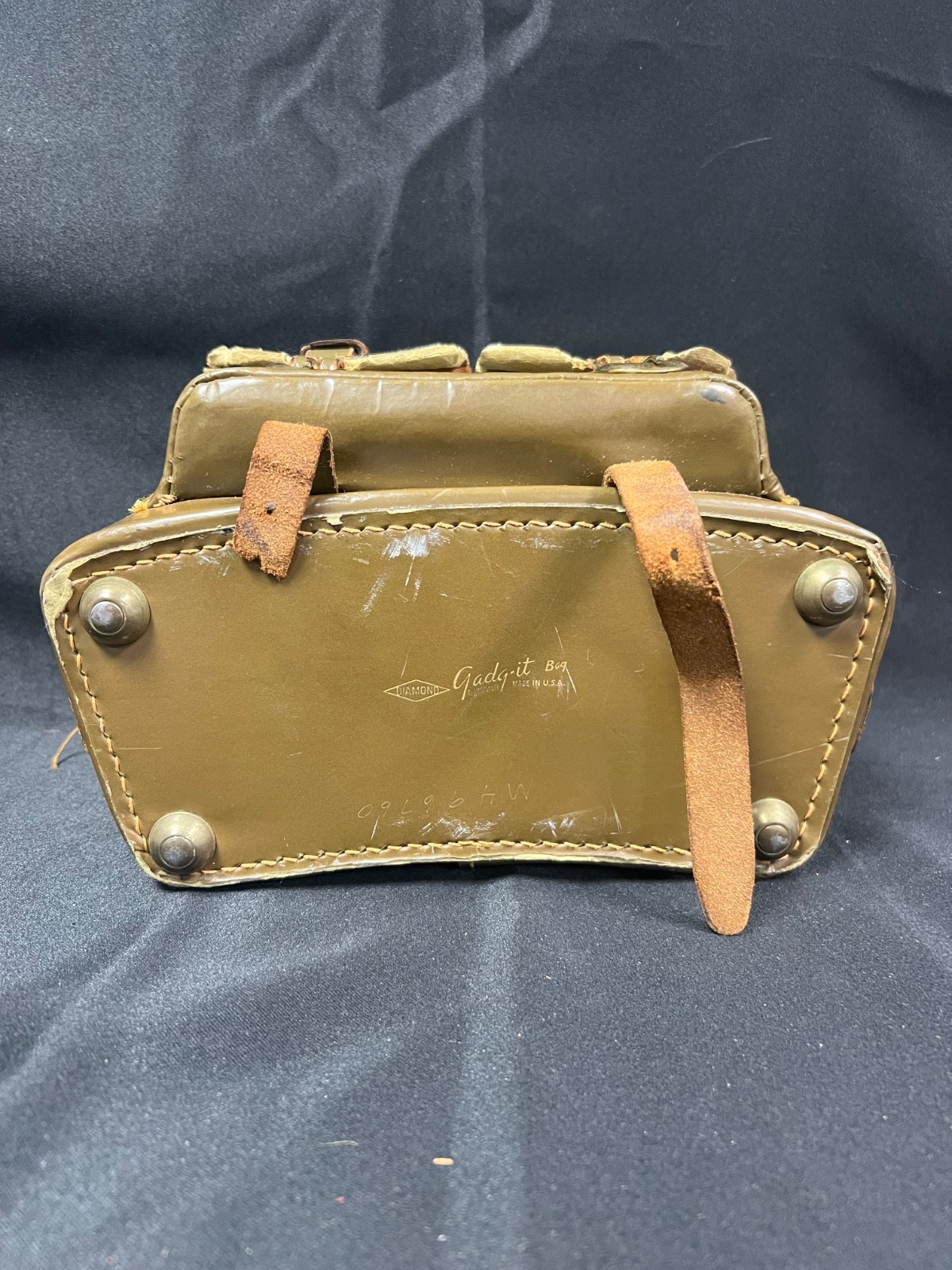 Gadgit Diamond Valencia Series Model #VA-1 Vtg Leather Type Shoulder Camera Bag