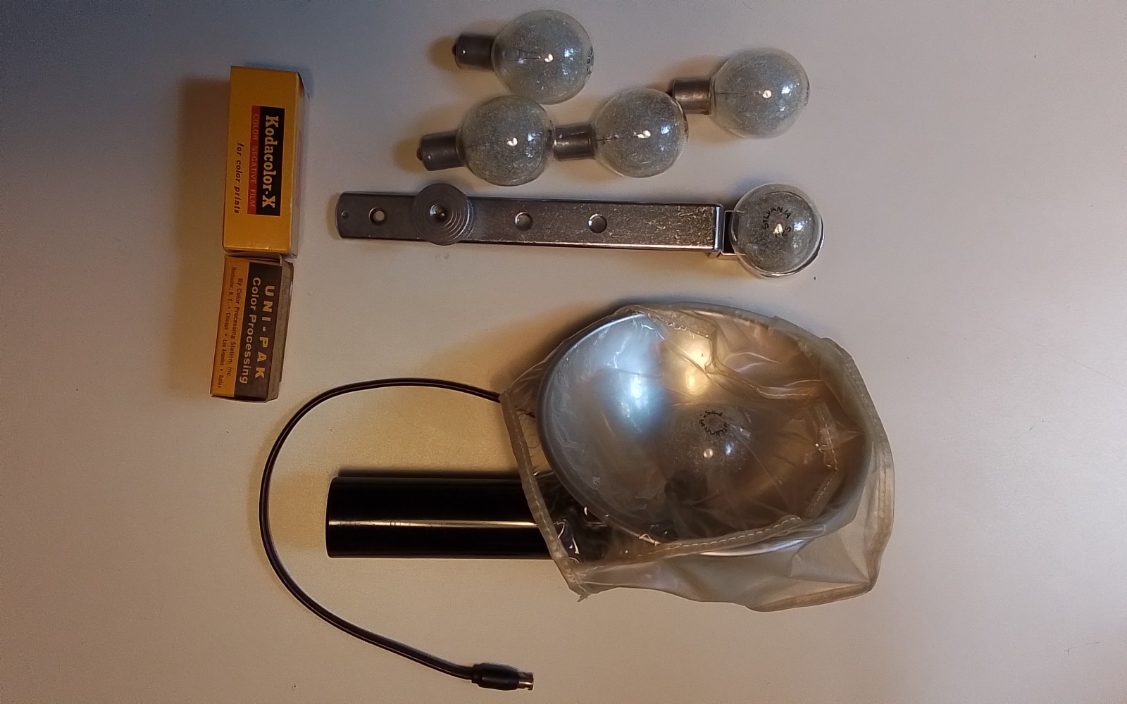 Vintage Kodak Flashholder Model B with bracket and bulb in Original Box