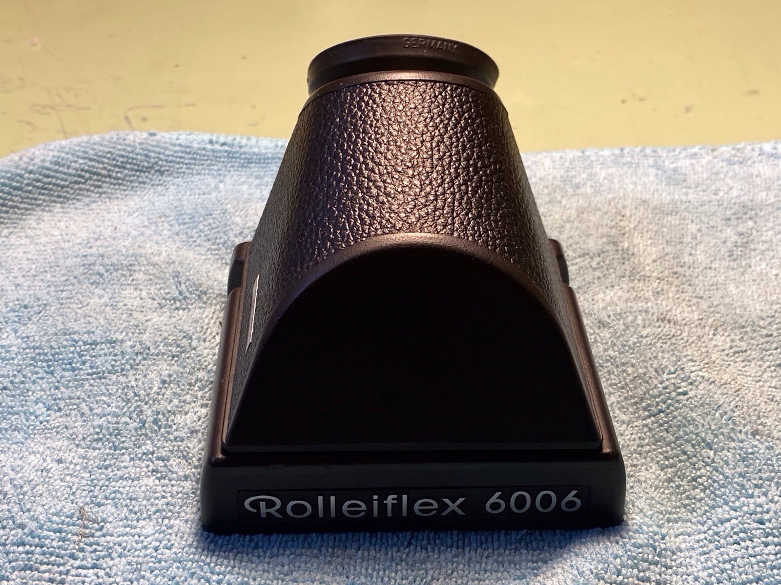 Original Rollei 6006 45- degree Prism Finder. Excellent! Used.