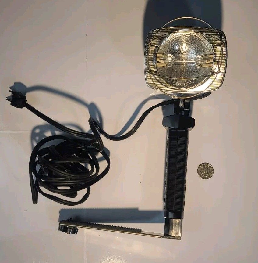 Vintage Sylvania Sun Gun II Movie Light TESTED see pics ! Model SG-55