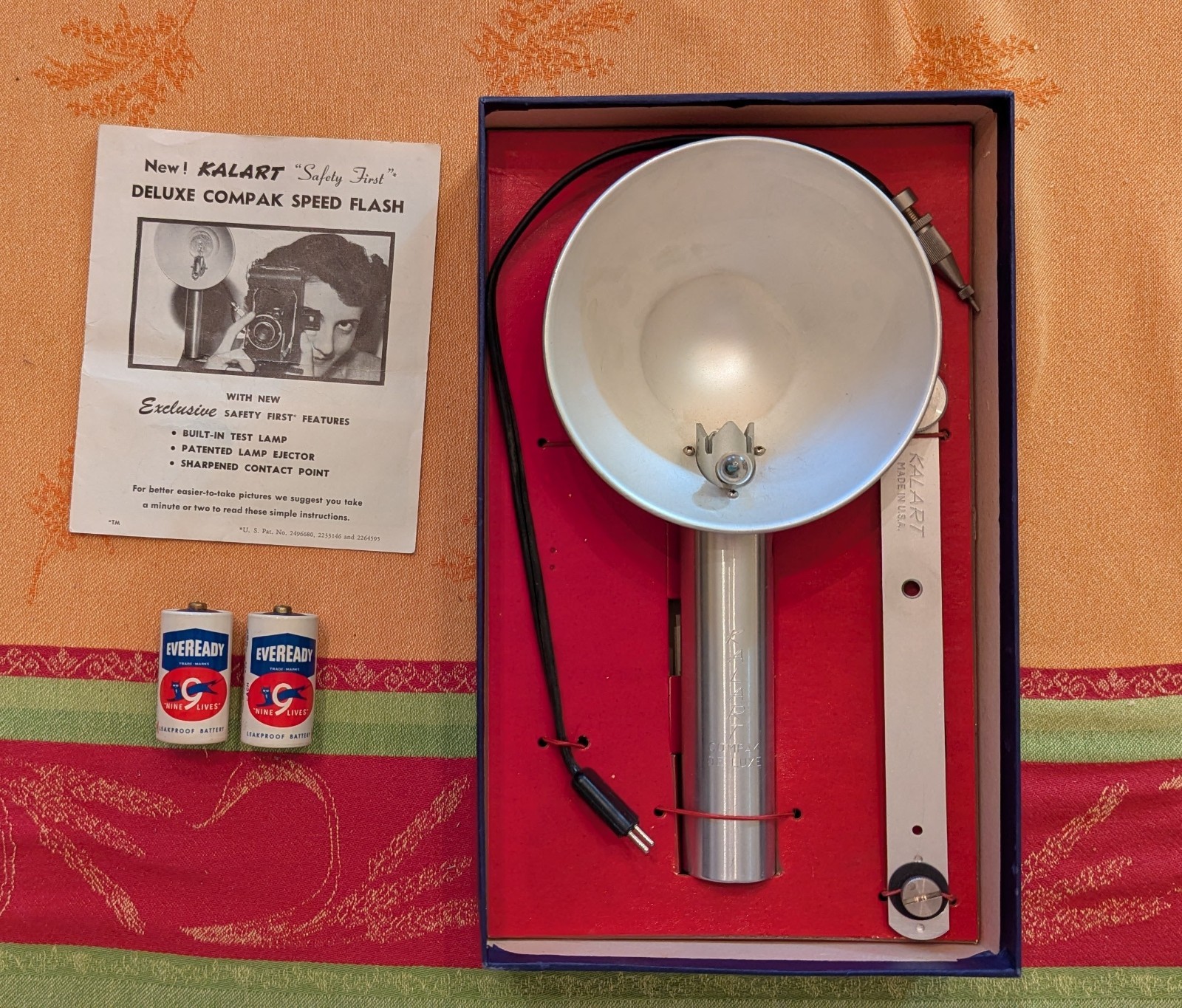 KALART De Luxe Compak Speed Flash 1950s
