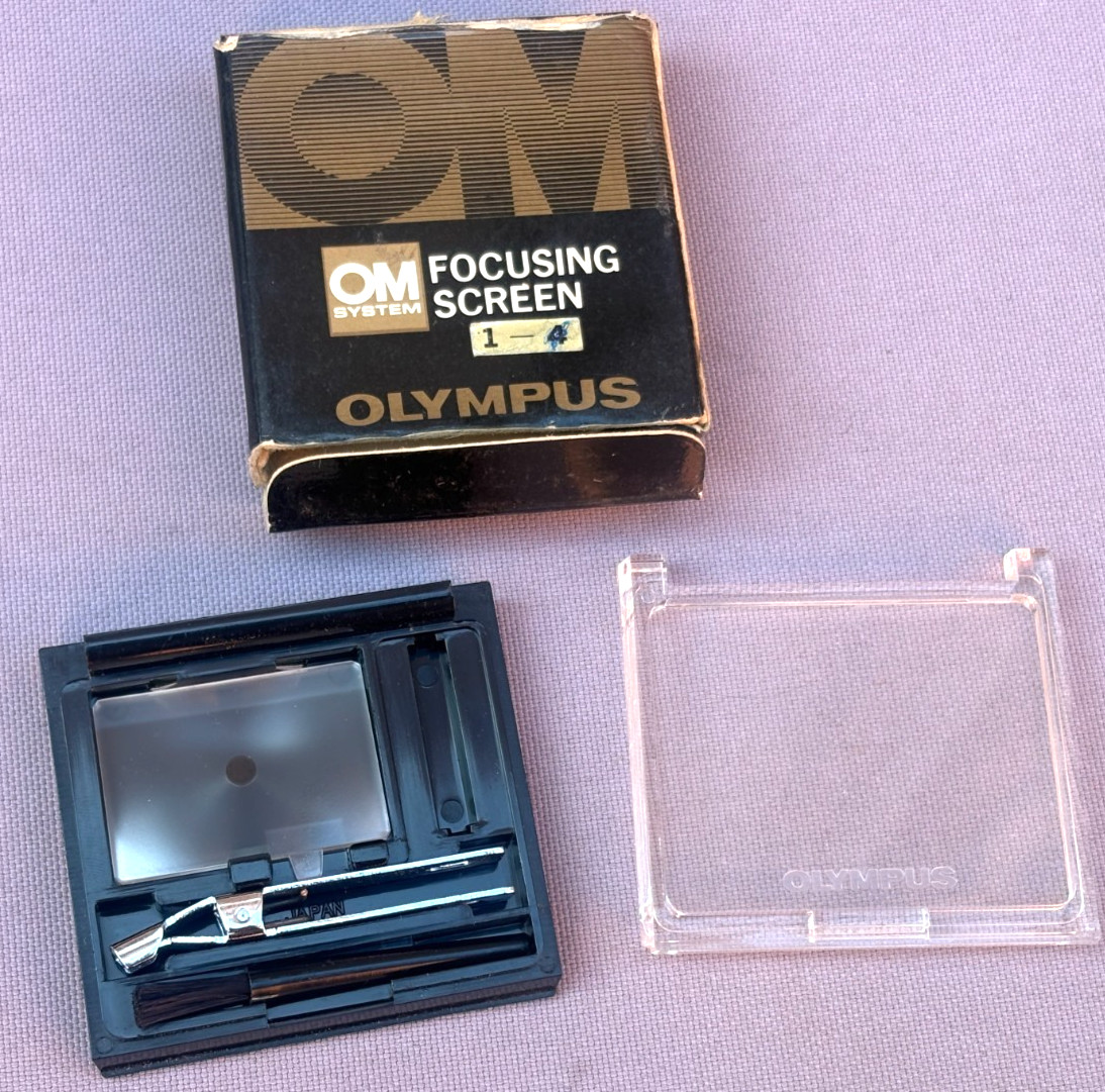 Vintage OLYMPUS OM System FOCUSING SCREEN 1, Box, Case -Photography, Camera