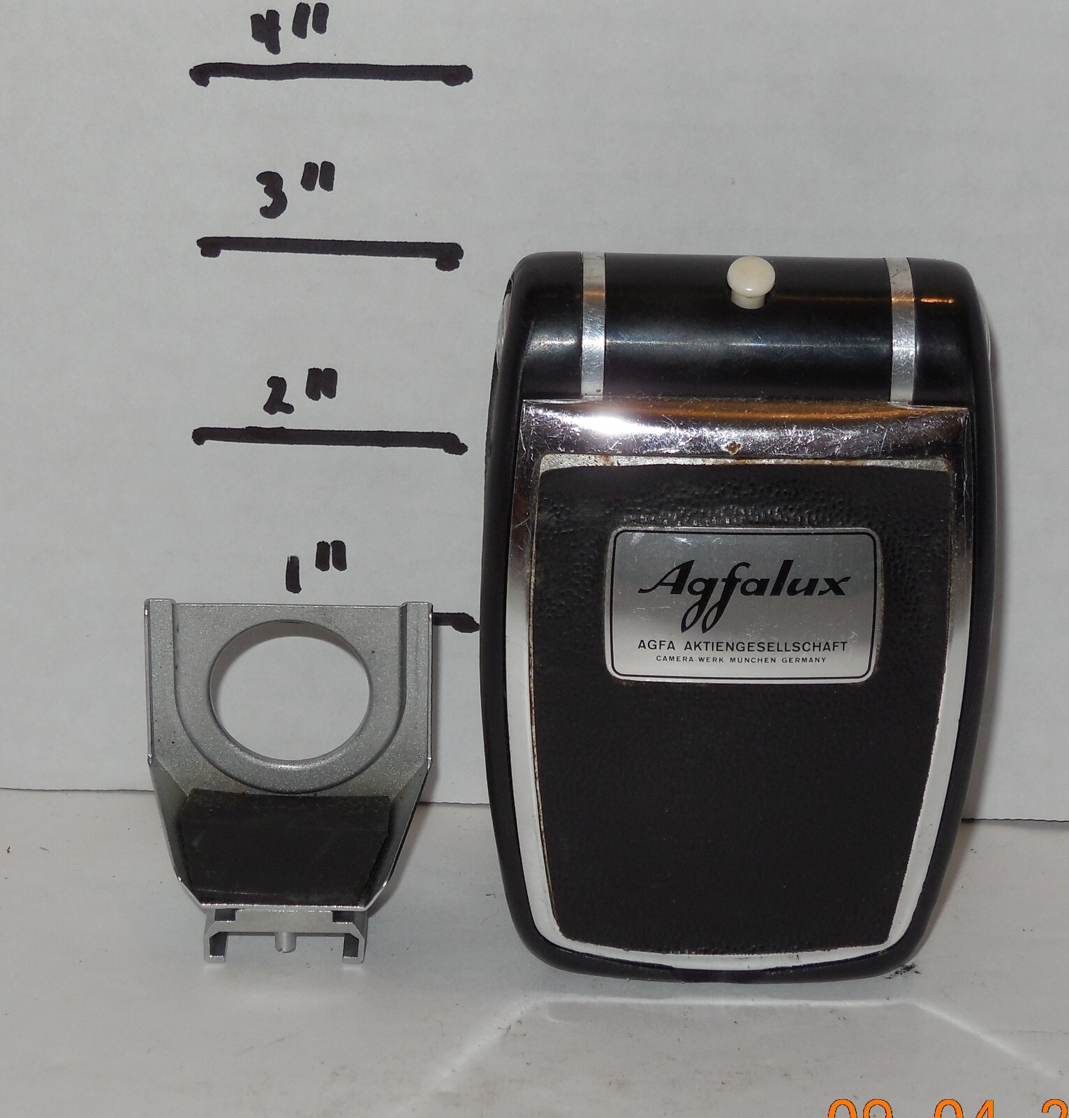 Vintage Agfa Agfalux Pocket Flash with Case Made in Germany UNTESTED